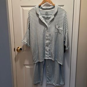 CuddlDuds Striped pajama top and bottoms Sz XXL NWT